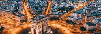 vol en hélicoptère au dessus de paris