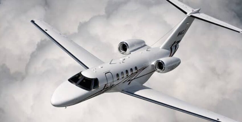 Location de jet privé : petit jet au design élégant.