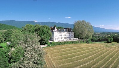 Helikopter kiralama : Château de Divonne Jura Lac Léman