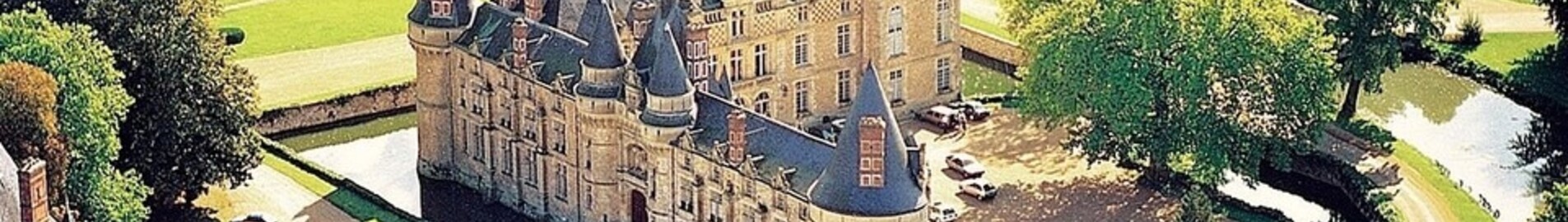 Château D’Esclimont için helikopter kiralayın ve Tour de Paris’in üstünden uçun
