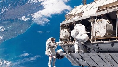 ISS uzay istasyonundan canlı olarak Dünya üzerinde uçun