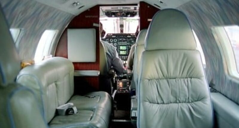 location jet privé - vue cockpit MITSUBISHI MU-2