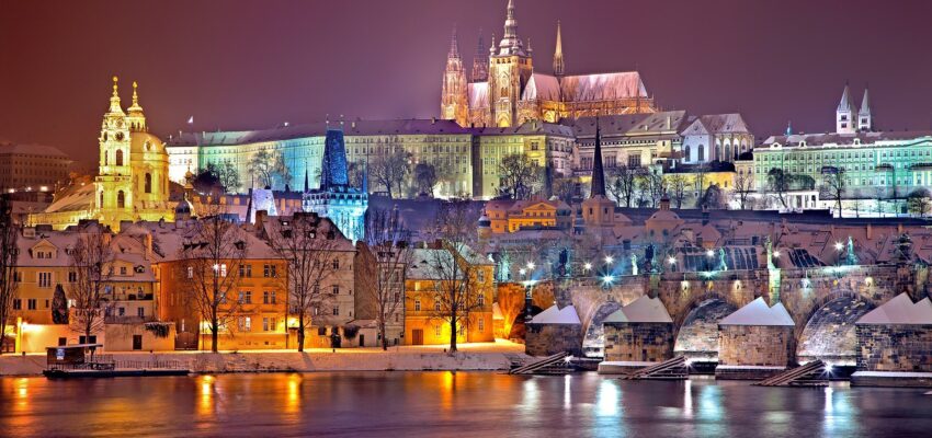 location jet privé : Prague la nuit, château illuminé