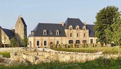 Helikopter kiralama : Domaine de Ravenoville – Normandiya çıkarma plajı