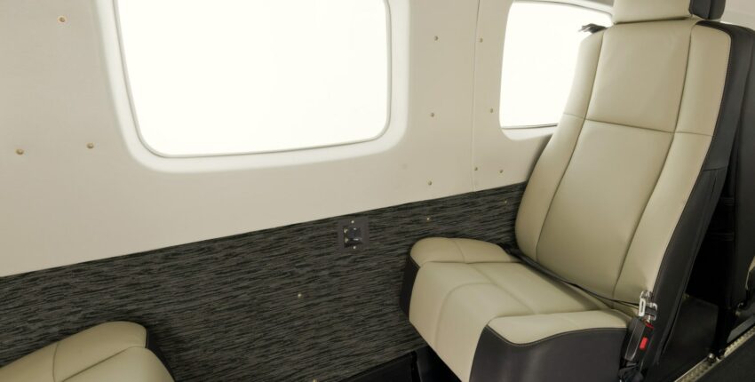 208 Caravan intérieur