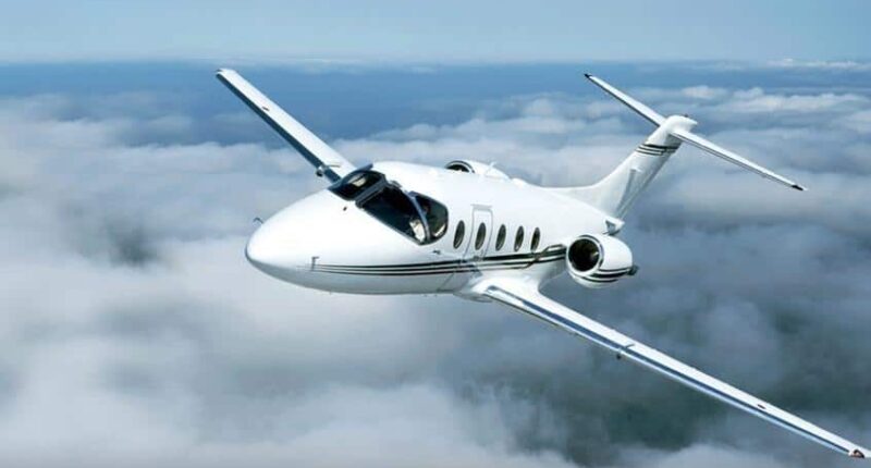 location jet privé - Intérieur d'un BEECHJET 400 avec sièges en cuir