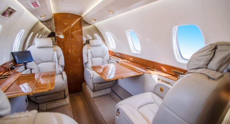 Citation X intérieur luxueux blanc et en bois
