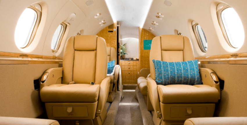 location de jet privé Luxueux intérieur du HAWKER 750