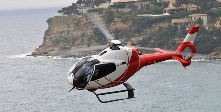 Hélicoptère H120 en vol