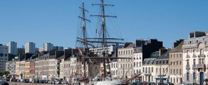 Cherbourg Maupertus: özel jet kiralama