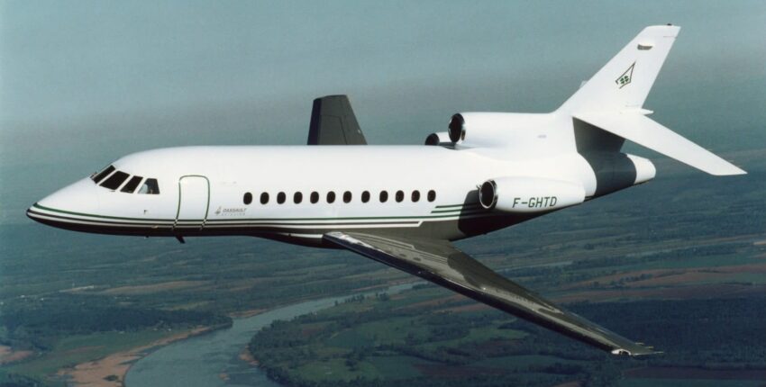 falcon 900