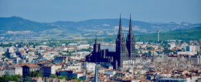Clermont-Ferrand Auvergne: özel jet kiralama
