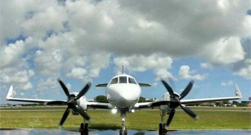 .location jet privé MERLIN 300, intérieur sièges marron
