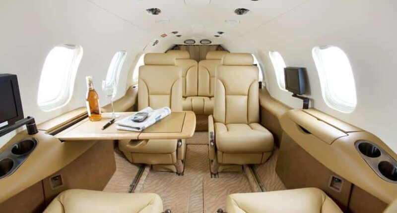 Learjet 31 intérieur luxe - location jet privé.