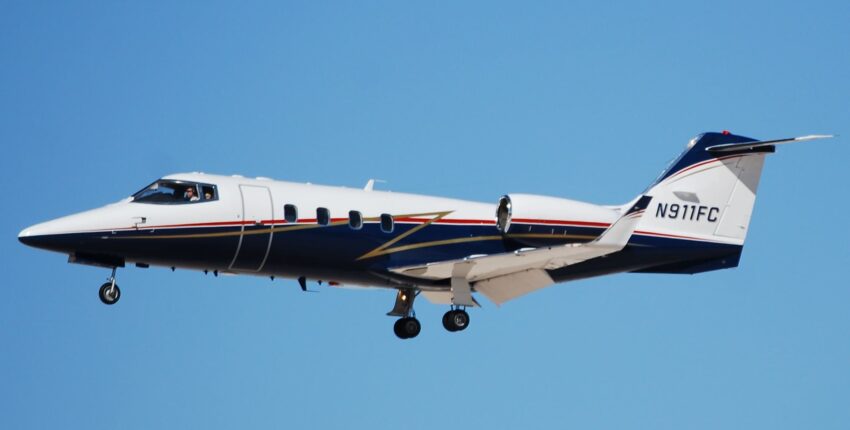 LEARJET 55