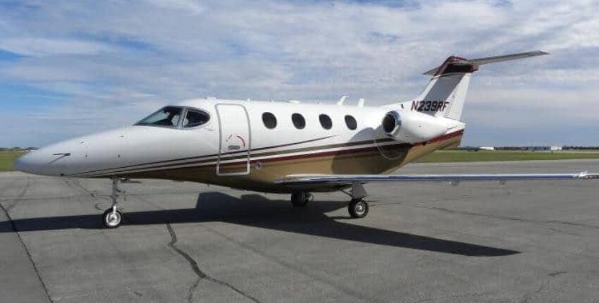 location de jet privé, Raytheon Premier N239RF sur piste.