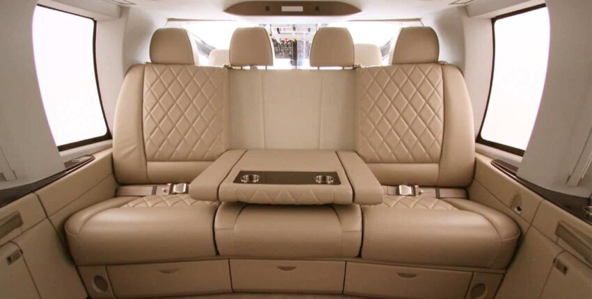 Hélicoptère Dauphin AS 365 intérieur