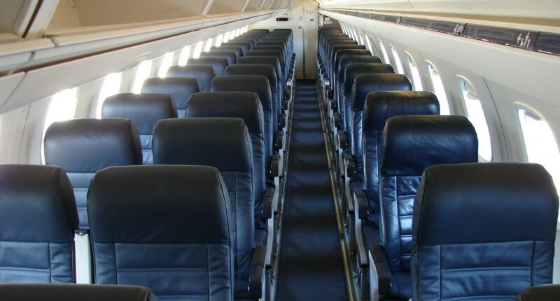 Embraer 145 intérieur