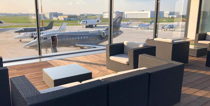 Terminal de jets privés FBO à l'aéroport de Paris Le - Bourget