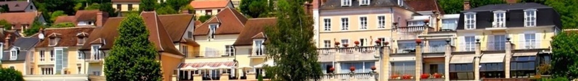Joigny’deki La Côte Saint-Jacques için bir helikopter kiralayın