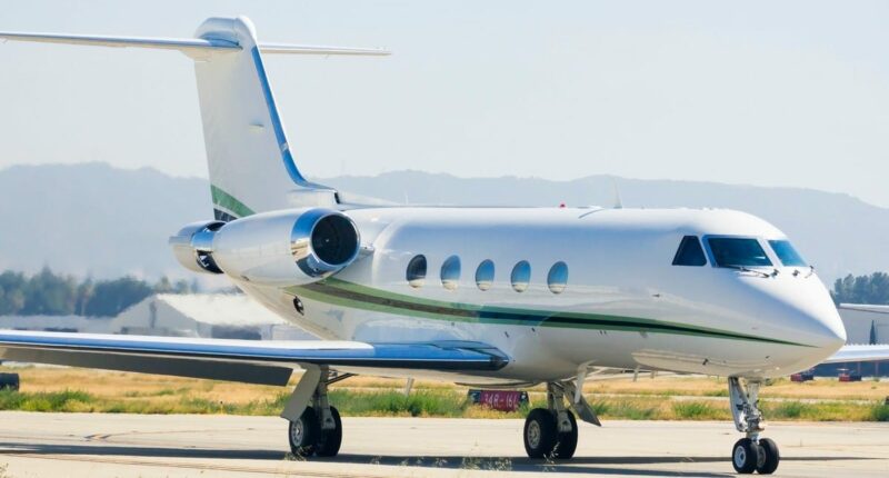 location de jet privé, GULFSTREAM G300 avec intérieur luxueux
