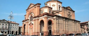 Voghera : özel jet kiralama 