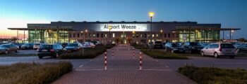 hélicoptère au-dessus de l'aéroport la môle, Saint Tropez
