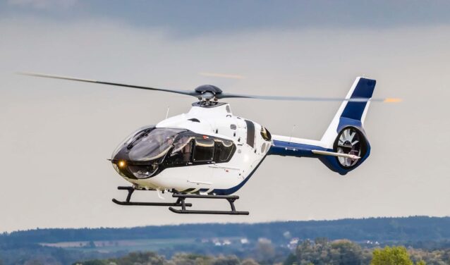 **texte alternatif:** Location jet privé - hélicoptère EC 135 élégance VIP