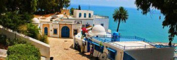 ville et mer bleue tunis