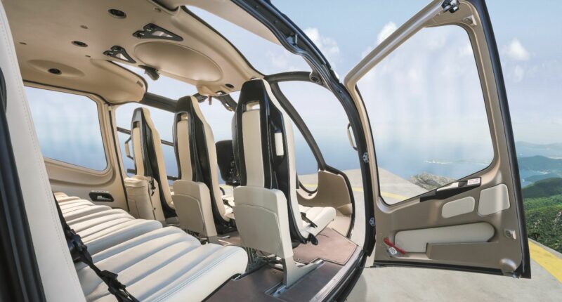 HELICOPTERE H130 intérieur