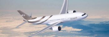 location de jet privé : ACJ A340 dans le ciel.