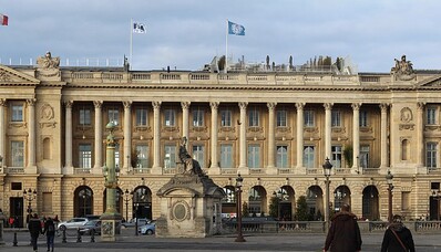 Paris’te lüks otel: Hotel de Crillon’da Paris’in kalbinde lüks ve zarafeti yaşayın