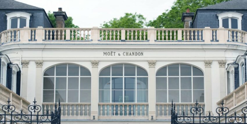 patrimoine moet chandon helicoptere