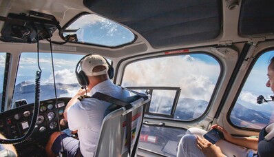 Özel bir helikopterle Etna Yanardağı üzerinde uçun: Yanardağa eşsiz bir açıdan özel bir tur